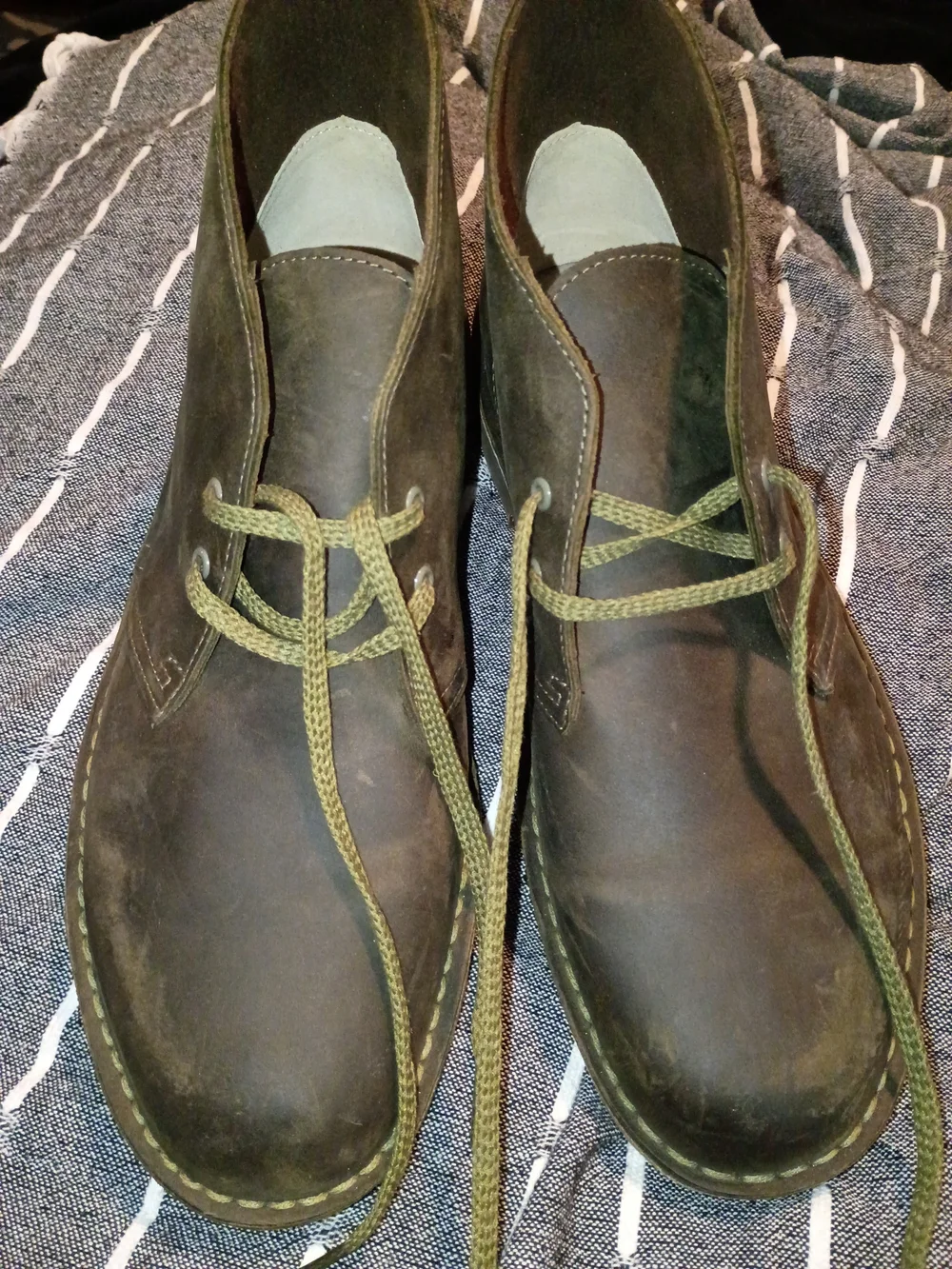 Clarks Olive Green Suede Leather Chukka Boots Bushacre Style Size 9